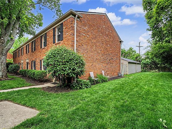 3rd image of 76 Cranston Ct