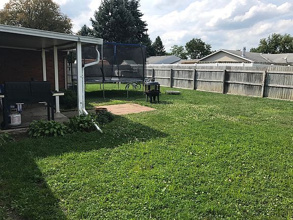 3rd image of 1818 Britton Dr