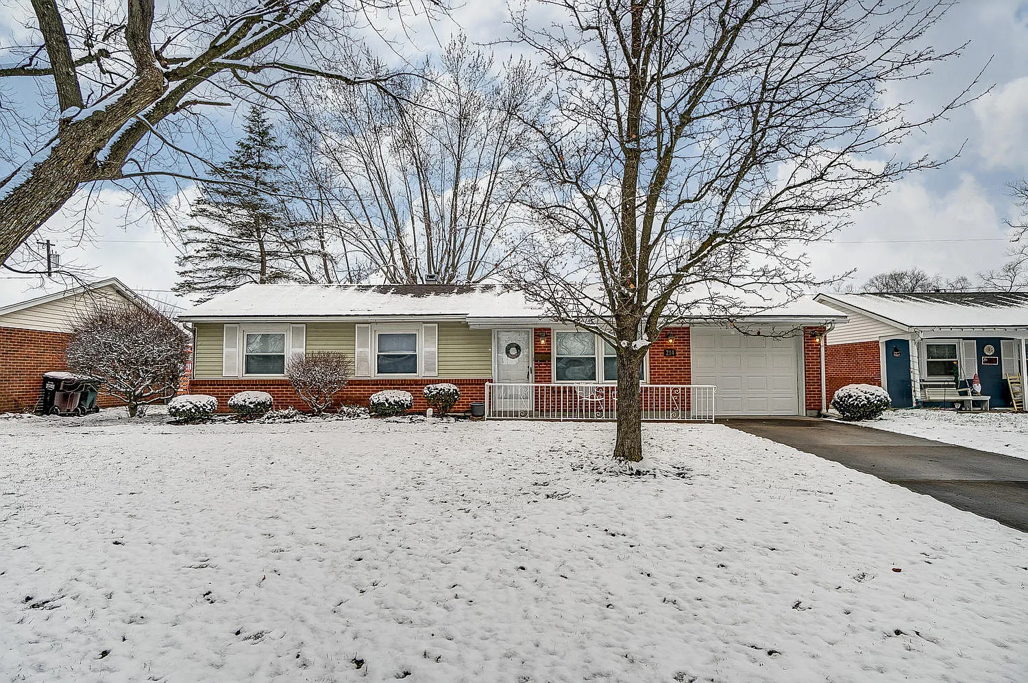 214 W Boitnott Dr photo 1