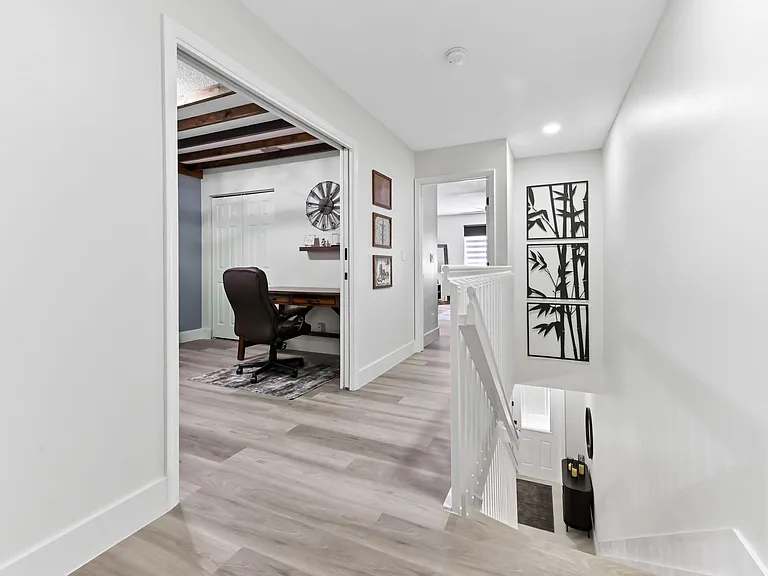 6880 Brook Hollow Rd — Photo 16