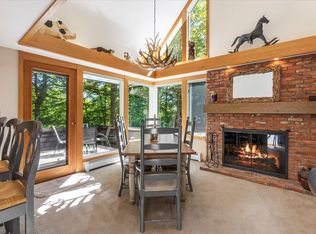 44 Hilltop Rd, Bondville, VT 05340