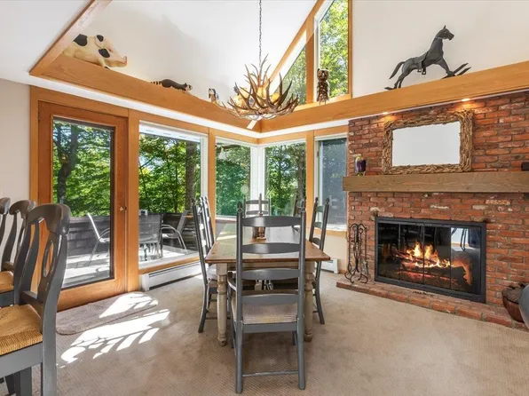 44 Hilltop Road, Winhall, VT 05340