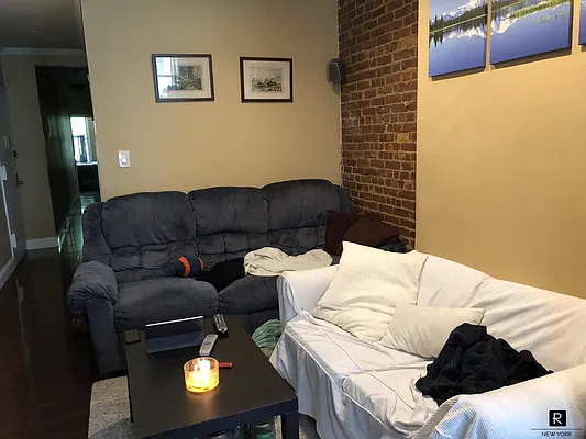 Rented by R New York | media 84