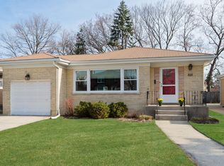 6715 N Dowagiac Ave, Chicago, IL 60646