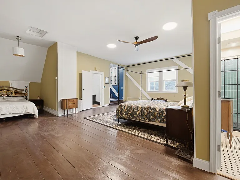 42 Maple St — Photo 28