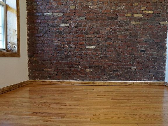 3rd image of 300 S 3rd St APT 2A