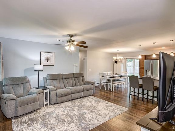 4th image of 301 Wapiti Lane