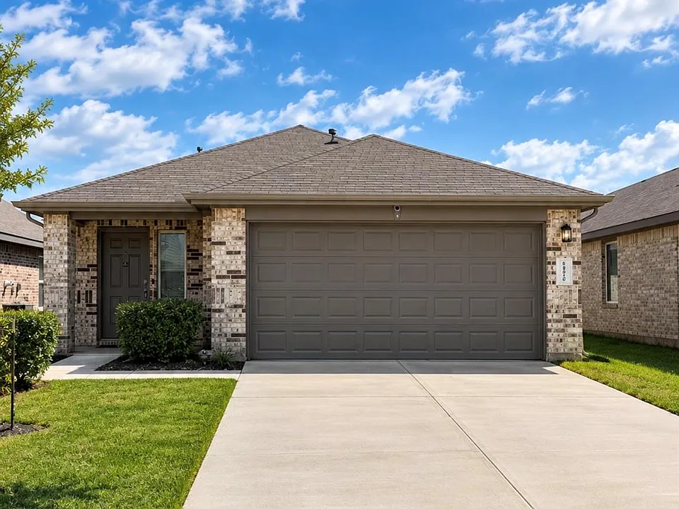 24426 Elmwood Falls Dr