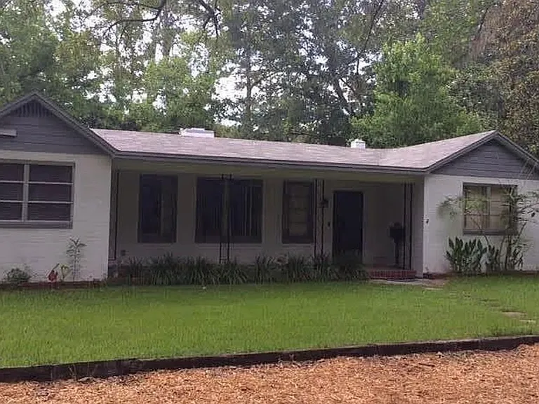 1124 NW 14th Ave — Photo 1