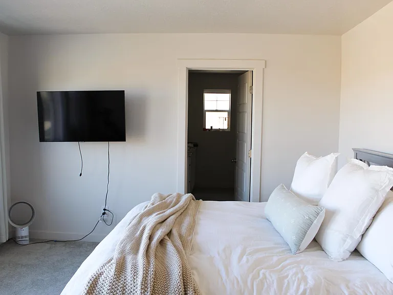 3643 W Drexler Dr — Photo 9