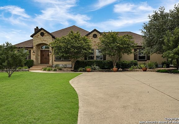 2nd image of 174 Nueces Ct