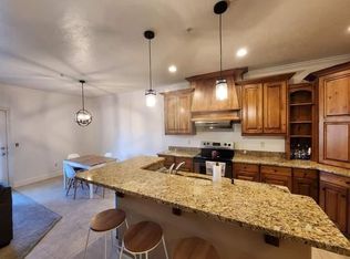 983 W 1055th St N #811, Orem, UT 84057