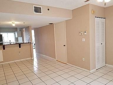 4th image of 246 Riviera Cir #246