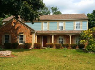 36213 Fredericksburg Rd, Farmington Hills, MI 48331