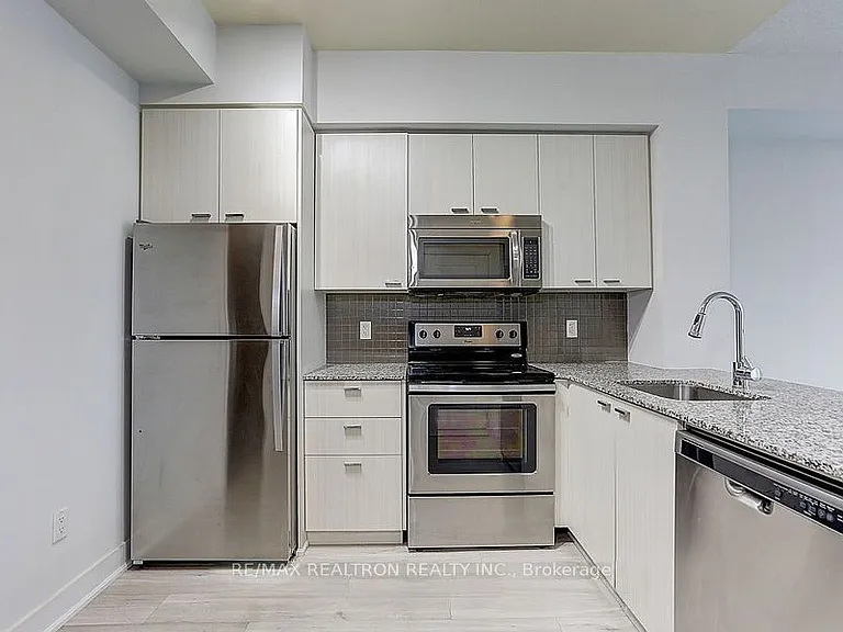 88 Sheppard Ave E #2405 — Photo 12