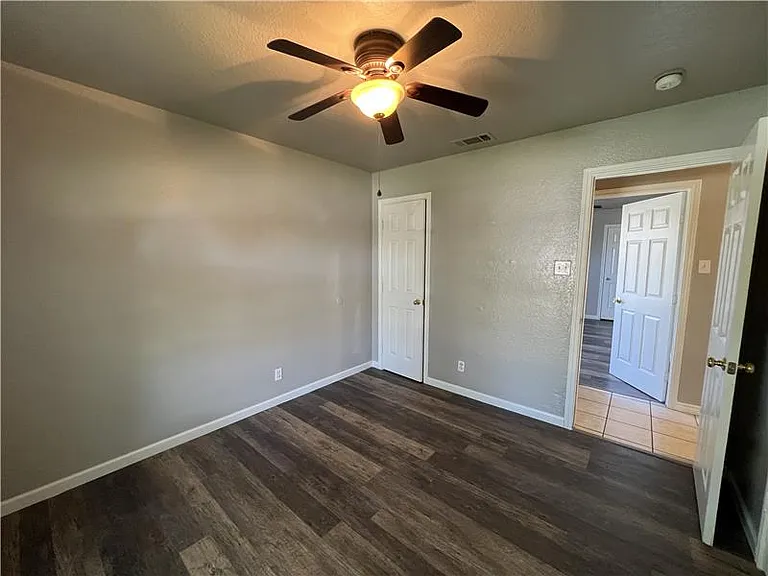 3607 Crescent Dr — Photo 11