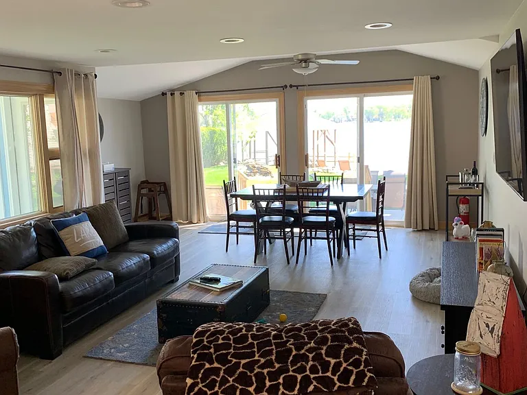 3816 W Lake Shore Dr — Photo 11