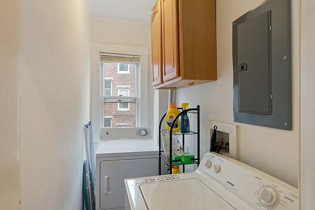 3 bed, 960 sqft, $3,600 — Photo 4