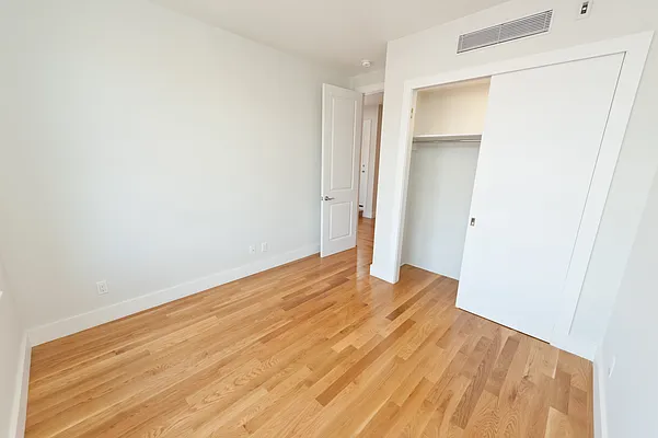 Rented by Compass | media 10