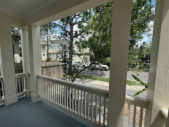 4th image of 360 Lowerline St