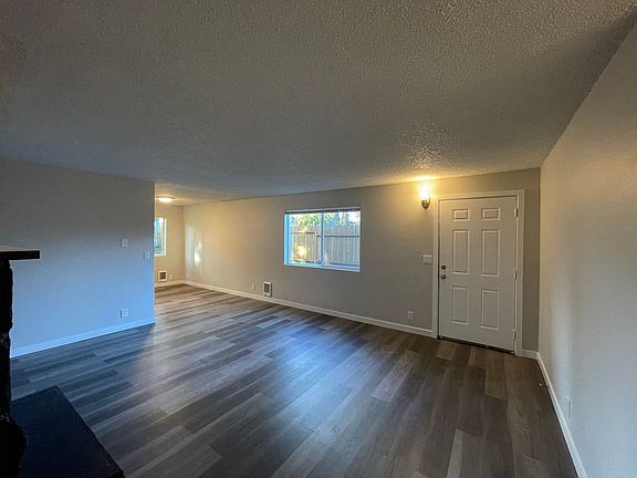 3rd image of 8614 8th Ave W #A