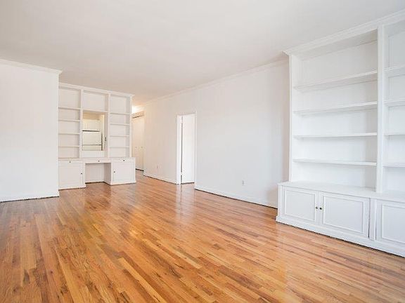 3rd image of 101 W 81st St APT 511