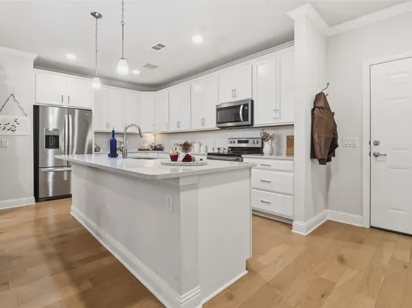 651 N Watters Rd #8202, Allen, TX 75013