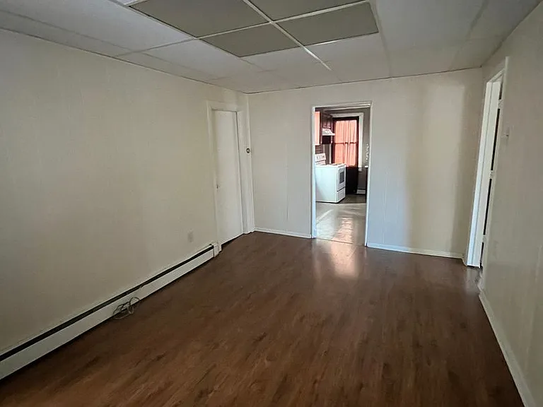 734/736 Gino Merli Drive — Photo 9