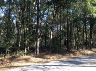 152 Brickyard Point Rd N, Beaufort, SC 29907