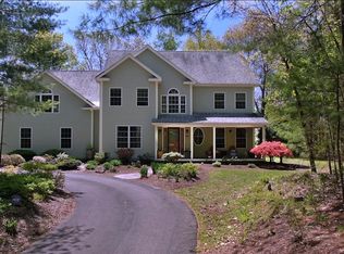 762 N East St, Amherst, MA 01002