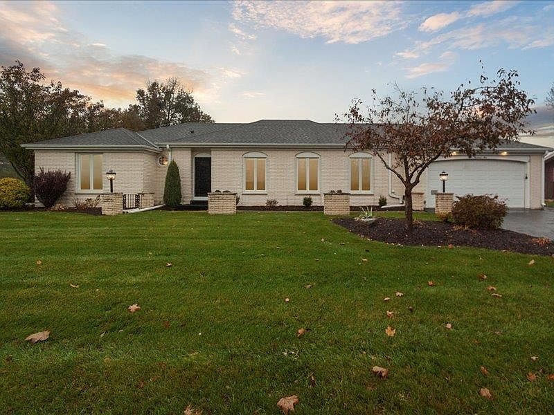 1st image of 805 Suffolk Dr