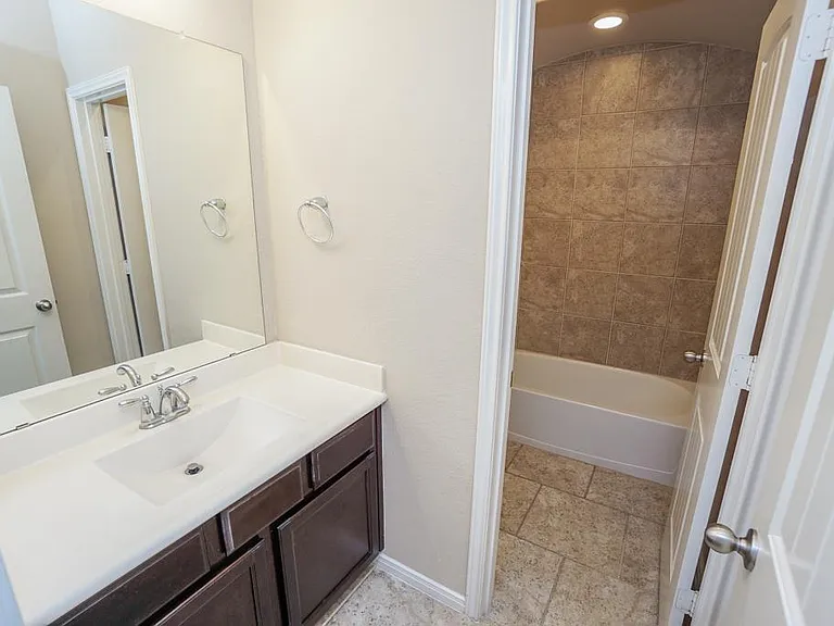 18327 High Summit Ln — Photo 24
