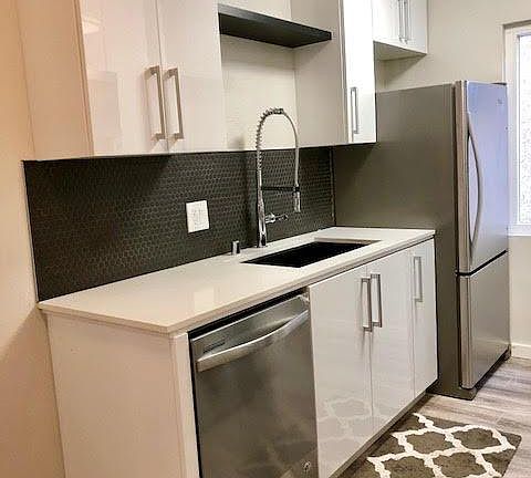 5th image of 1132 N Formosa Ave APT 6