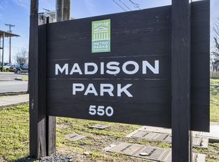 555 N Dupont Ave APT B33, Madison, TN 37115