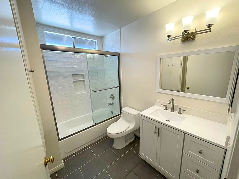 4430 Cleveland Ave #25 — Photo 17