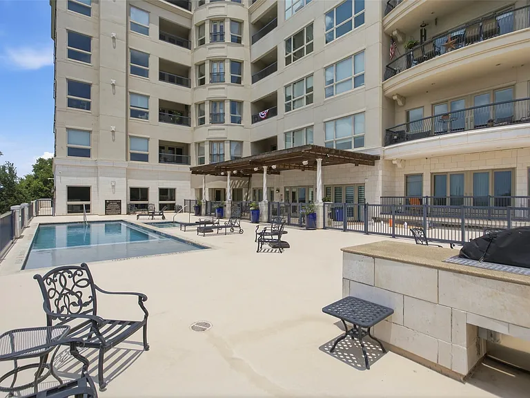 501 Samuels Ave #230 — Photo 35