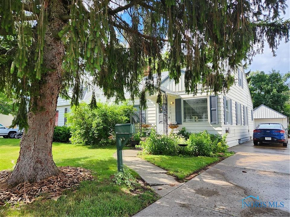 1st image of 3052 Cragmoor Ave