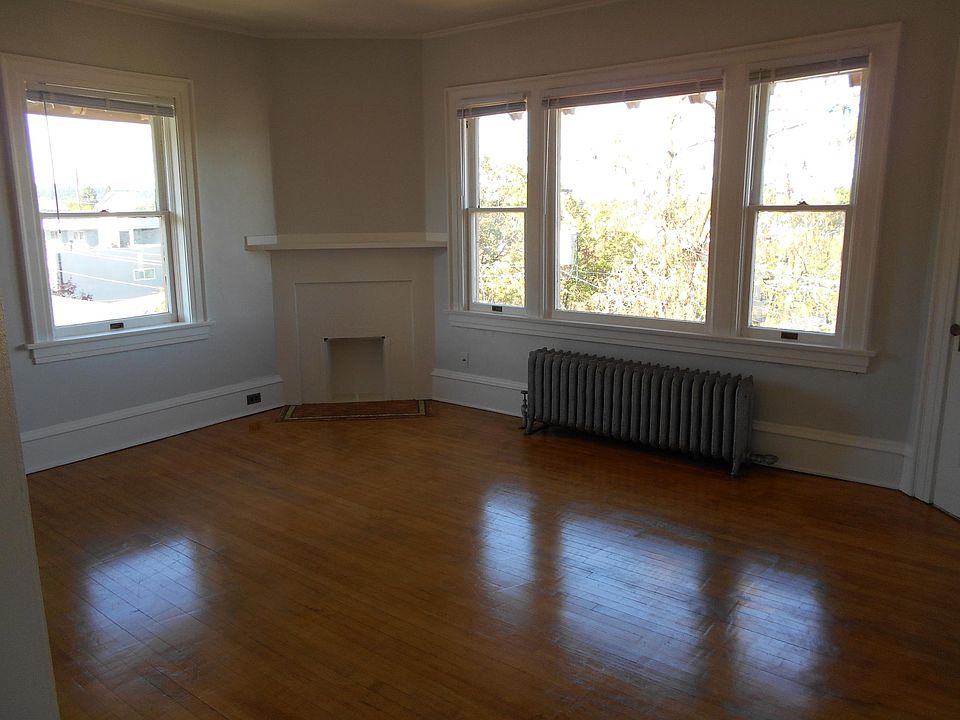 1st image of 1828 W 1st Ave #G