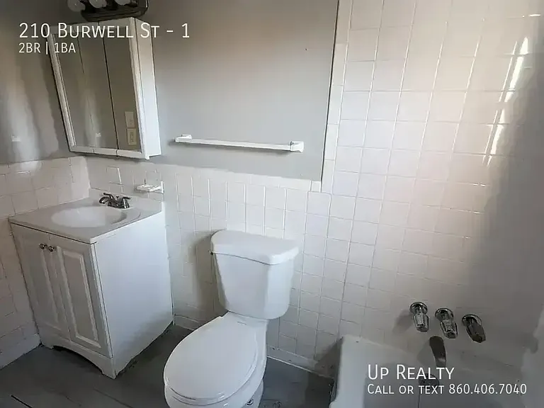 210 Burwell St #1 — Photo 13