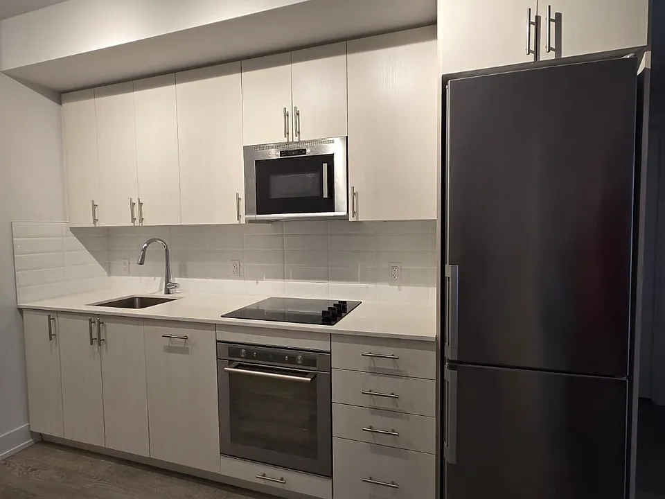 2550 Simcoe St N #306