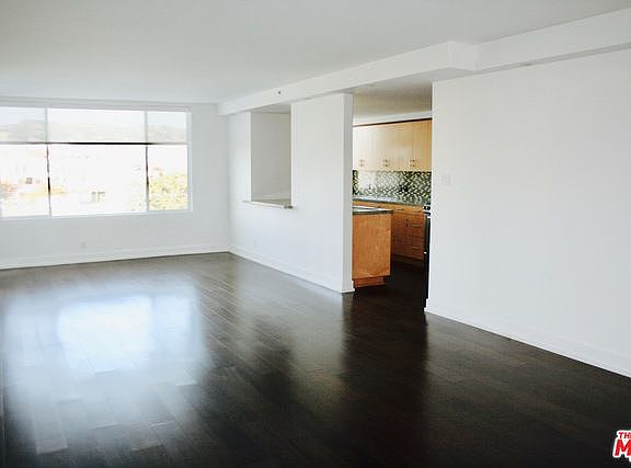 4th image of 304 S Elm Dr APT 502