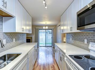 1529 201st Pl SE APT C, Bothell, WA 98012