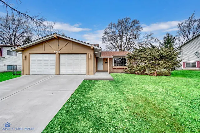 1036 Ashridge Ln photo 1