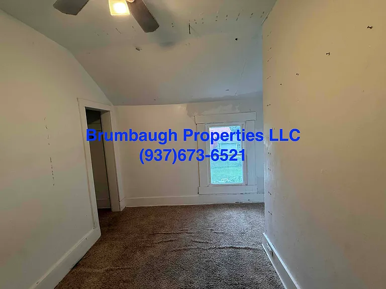 1027 Park Ave — Photo 19