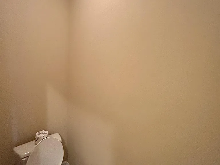 80 S Knightsbridge Ct — Photo 32