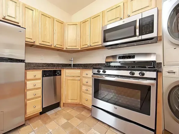 287 19th Street image 1 of 4