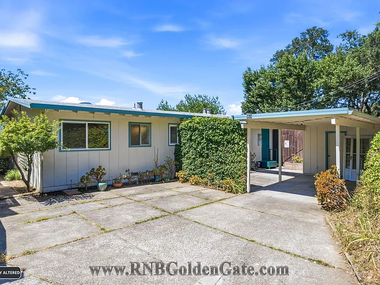 958 Greenhill Rd — Photo 21