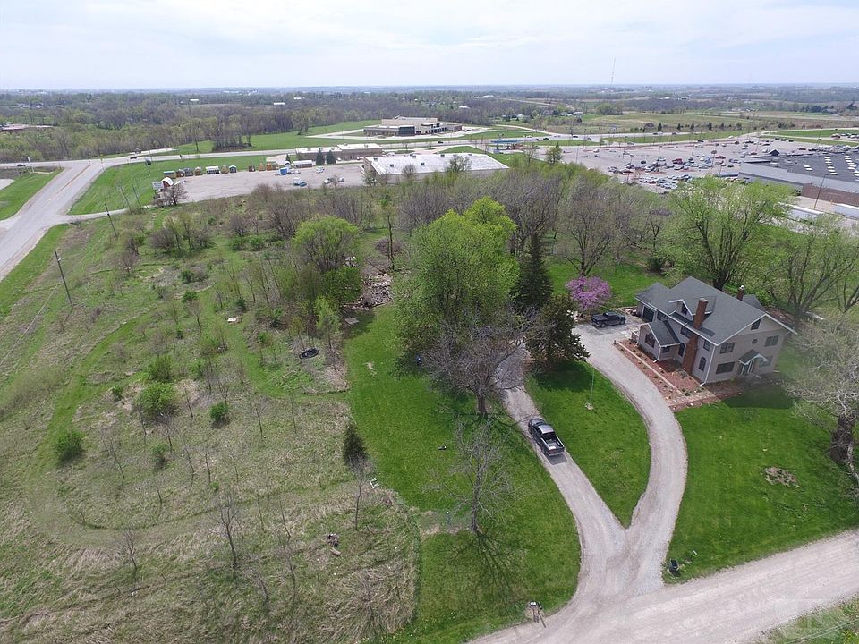 2nd image of 1902 D Ave W