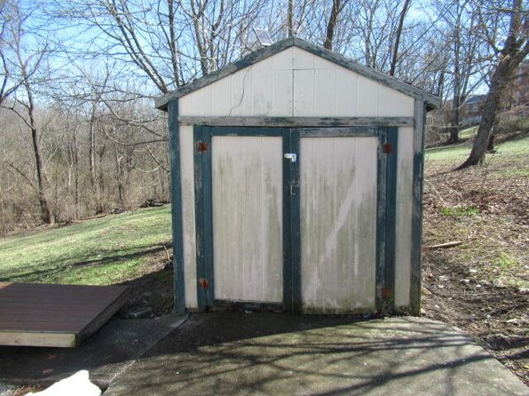 84 N Main St, Mount Olivet, KY 41064