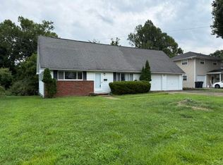 16 Mohawk Trl, Huntington, WV 25705